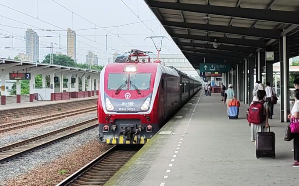 k1220次列车进绍兴站