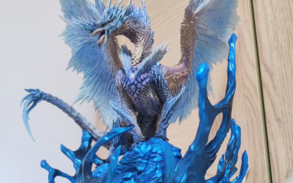 新发售冰咒龙手办