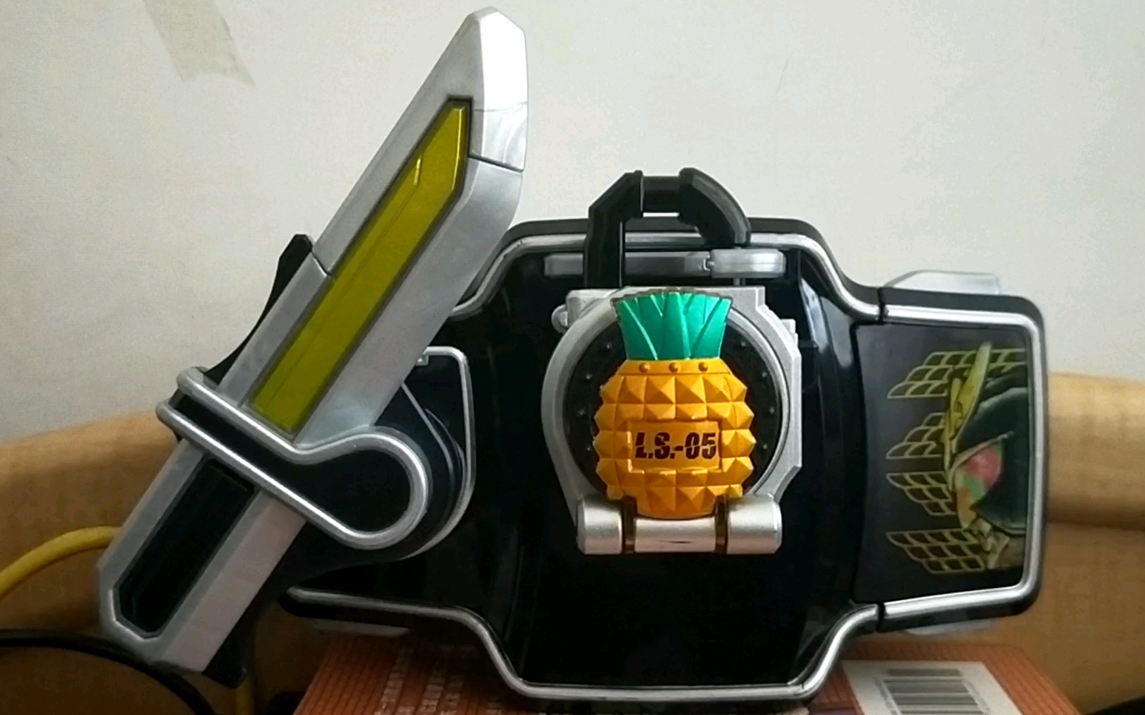dx假面骑士铠武dx战极驱动器菠萝锁种声光效演示