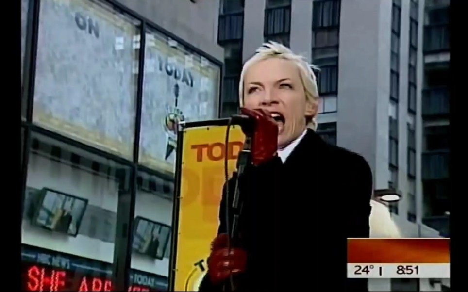 [图]【Eurythmics】The Today Show 2005