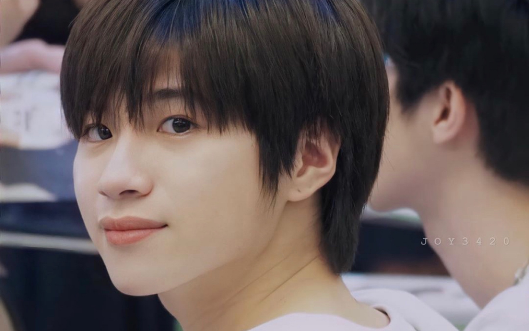 【林乐杰plan】【高清饭拍】来人给林大佬递奶瓶!