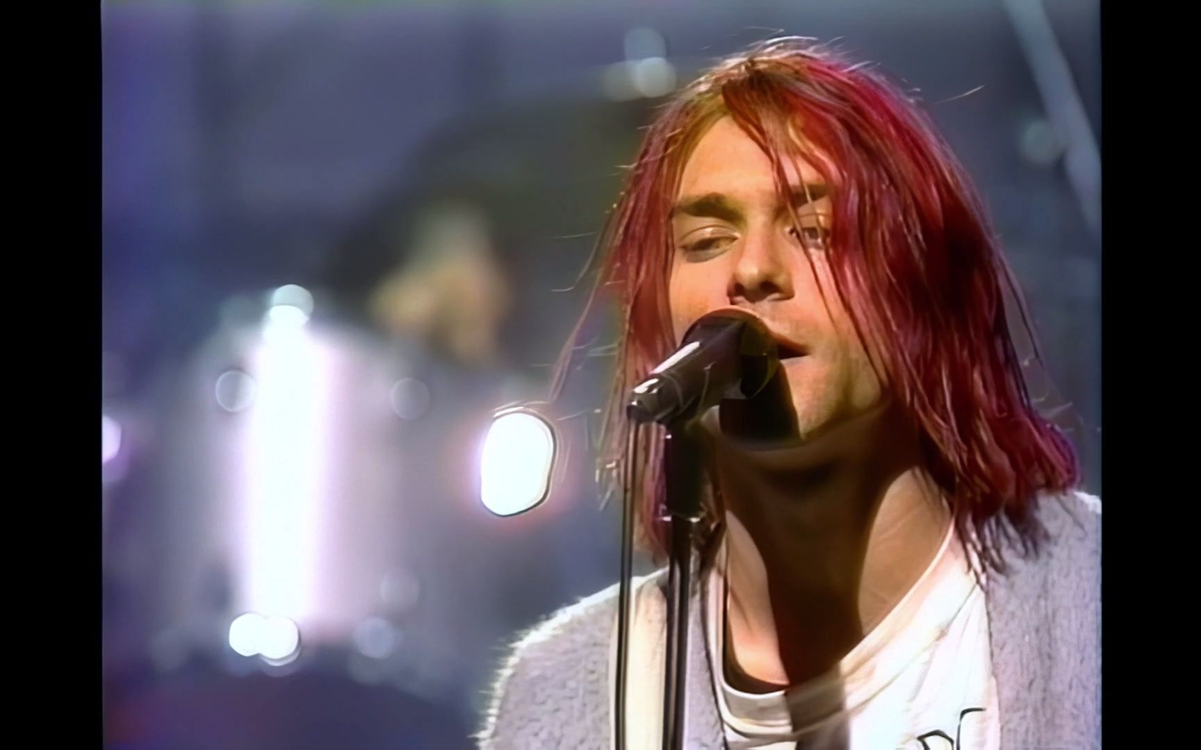 [图]Nirvana - Live On SNL, 1992 ( 60 FPS)