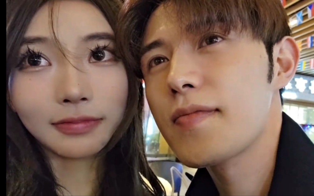 活动作品童锦程和小羊合拍