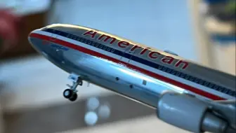 美国航空MD11电镀机飞机模型开箱