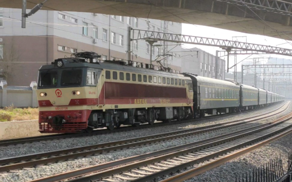 [也许这就是我爱的车当年还能奔跑的样子]ss7c-0136牵引k8176通过陇海