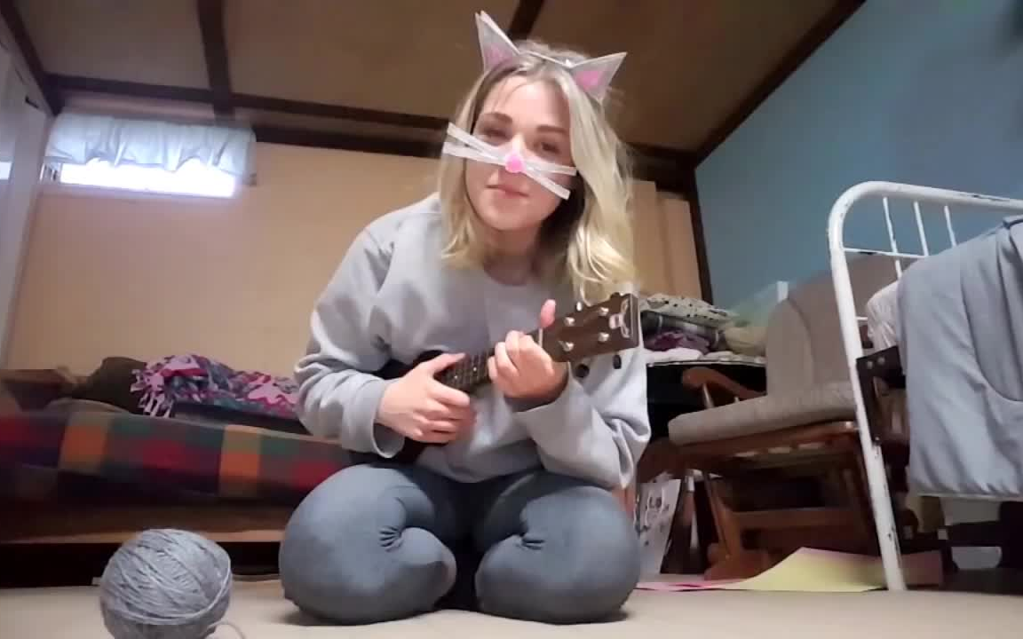 [图]【尤克里里】Soft Kitty - The Big Bang Theory (ukulele cover) by Ariel McCleary