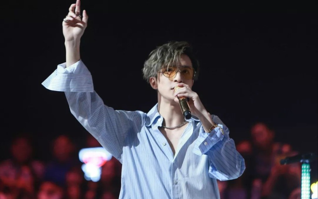 薛之谦演唱会现场-异人-风剑客-异人-风剑客-哔哩哔哩视频