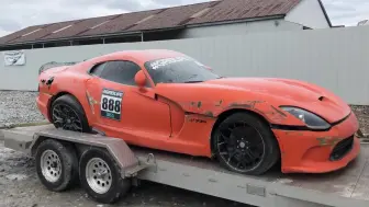 Download Video: 【GOONZQUAD】[持更至第23集] 美国兄弟修复全球限量93辆的 2014 Dodge Viper TA TIME ATTACK  [生肉]