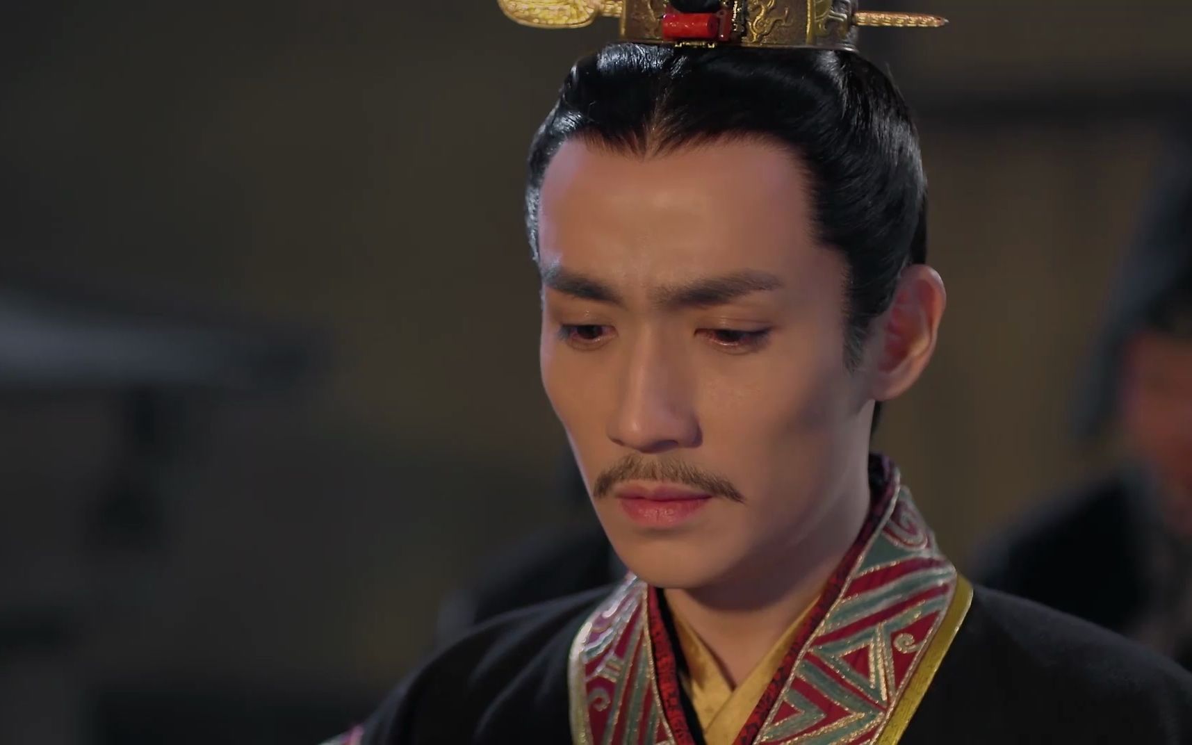 义渠君惨死芈月竟自闭绝食,小孙子长跪等她开门,好感人啊!