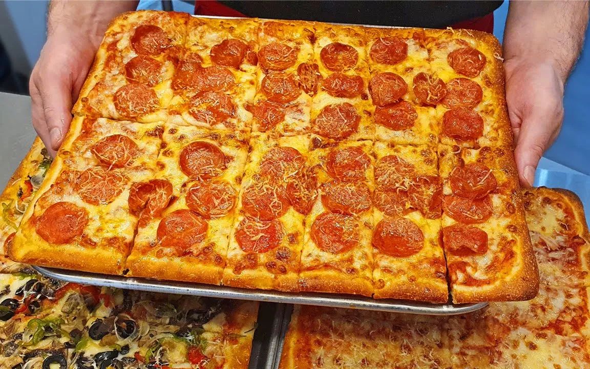 4k手工方形披萨,奶酪,胡椒粉,组合