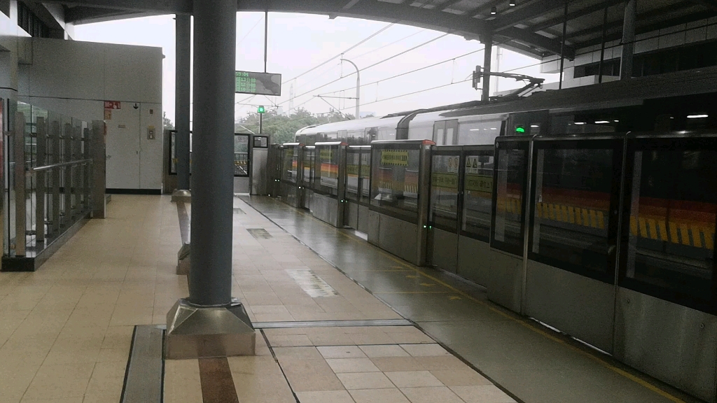 【上海地铁】502银都路上行出站