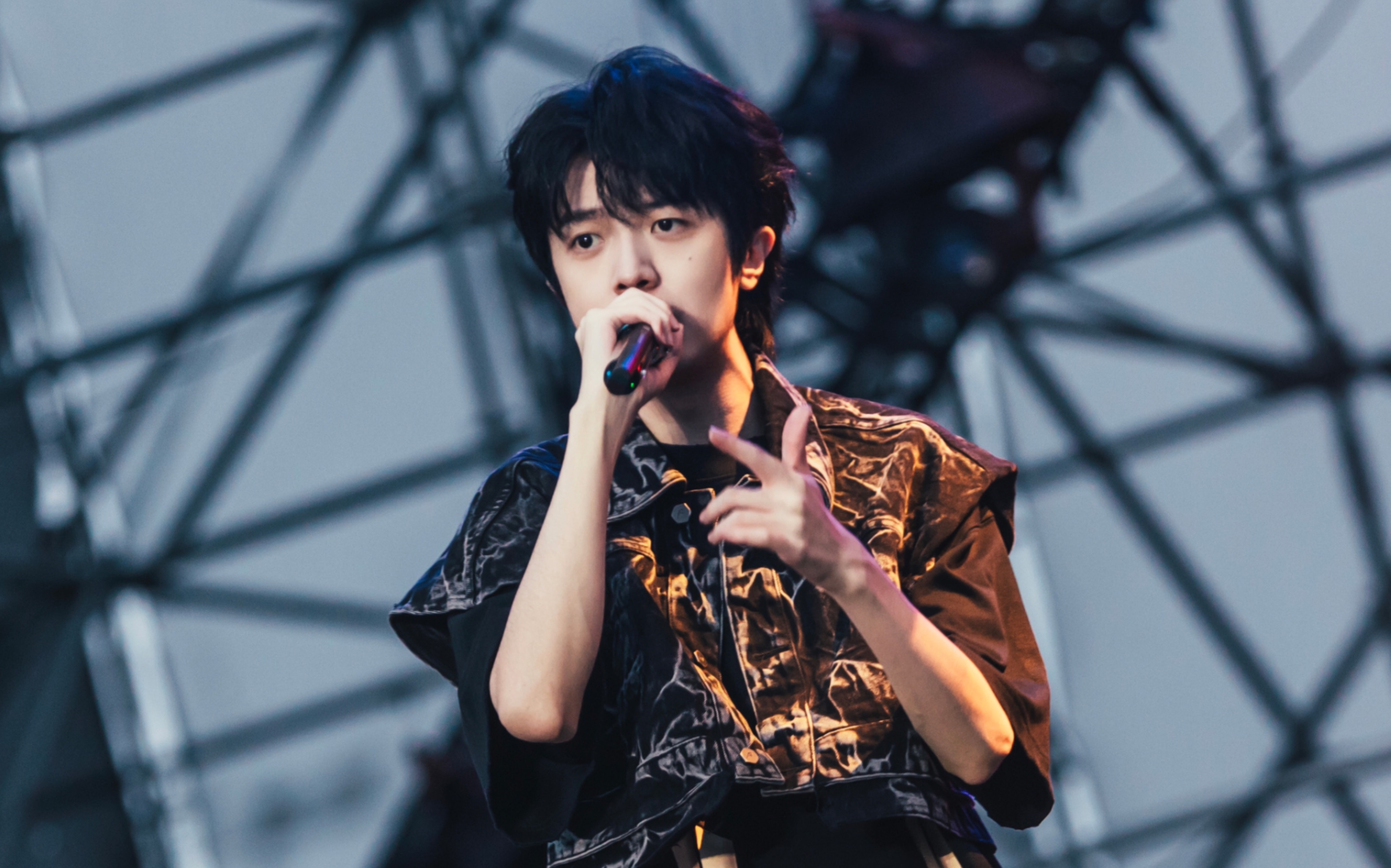 妹妹听我新歌听哭了