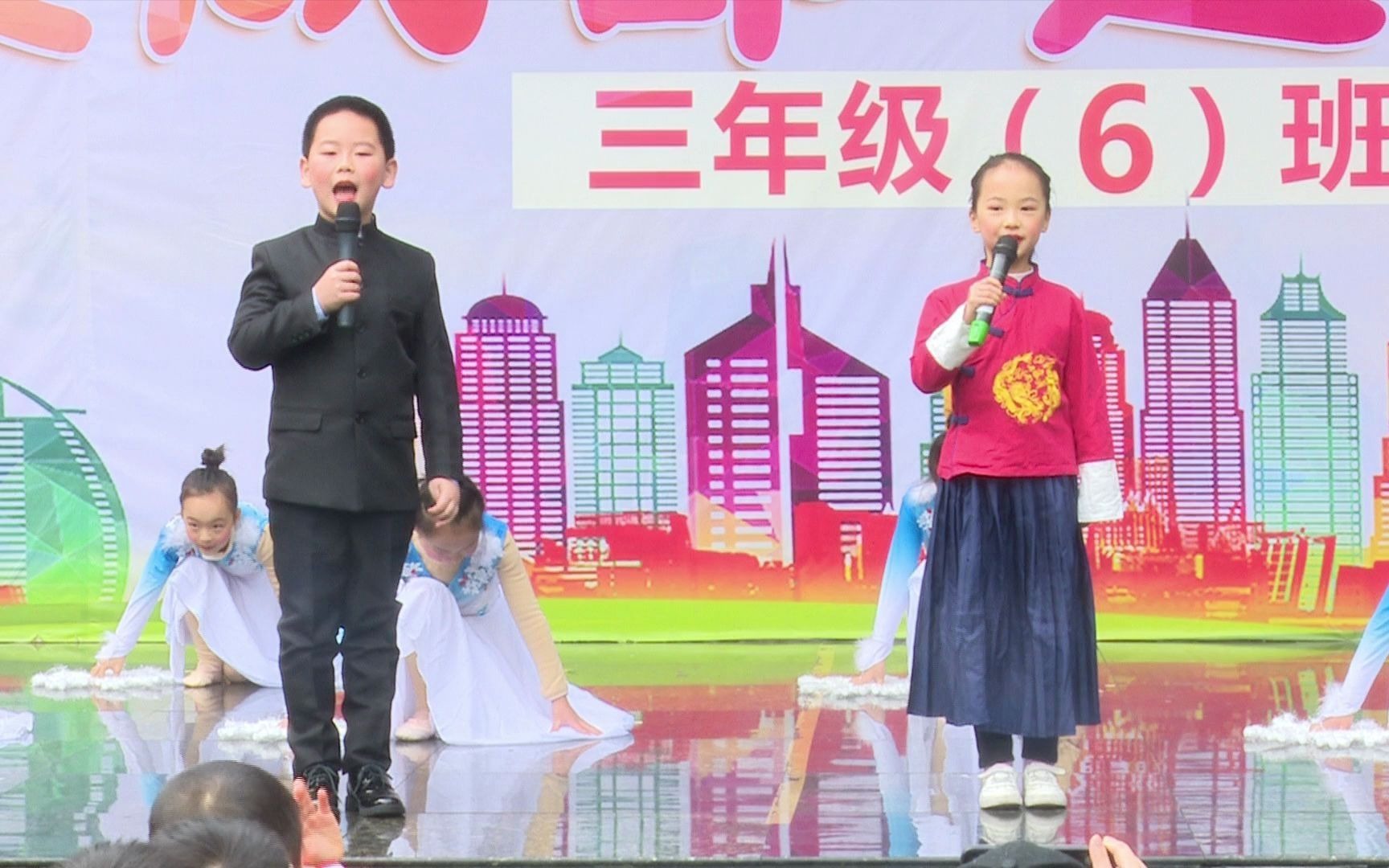 国旗下表演成都市石笋街小学2018级6班哔哩哔哩bilibili