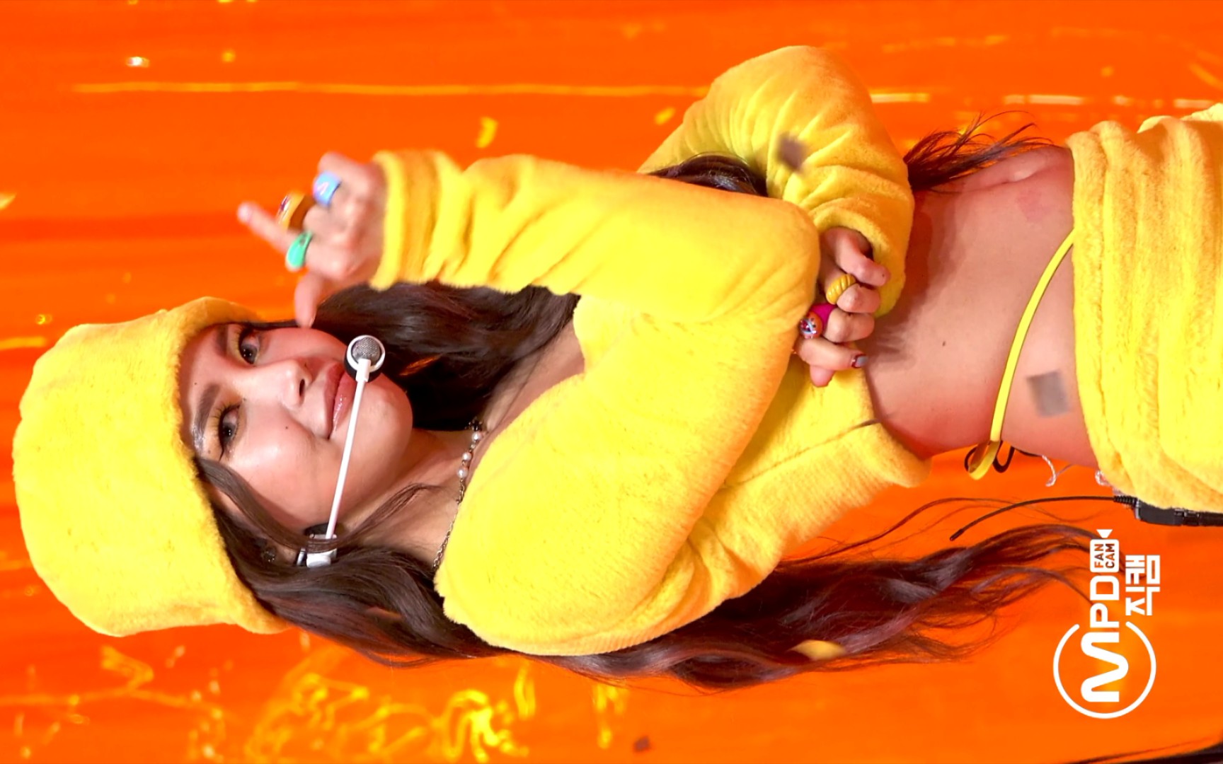 金容仙直拍 4k  (honey) (solar fancam) | @mcountdown_2022.3.17