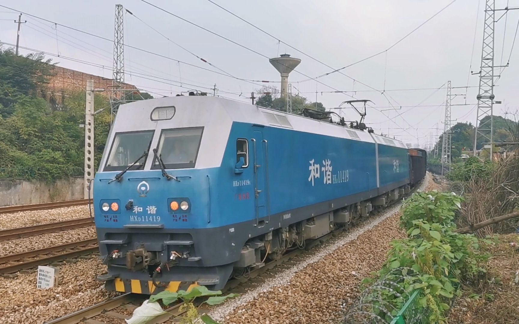 12 广铁株段hxd1-1419 牵引19009(株洲北-怀化西) 田心ii场通过 进沪