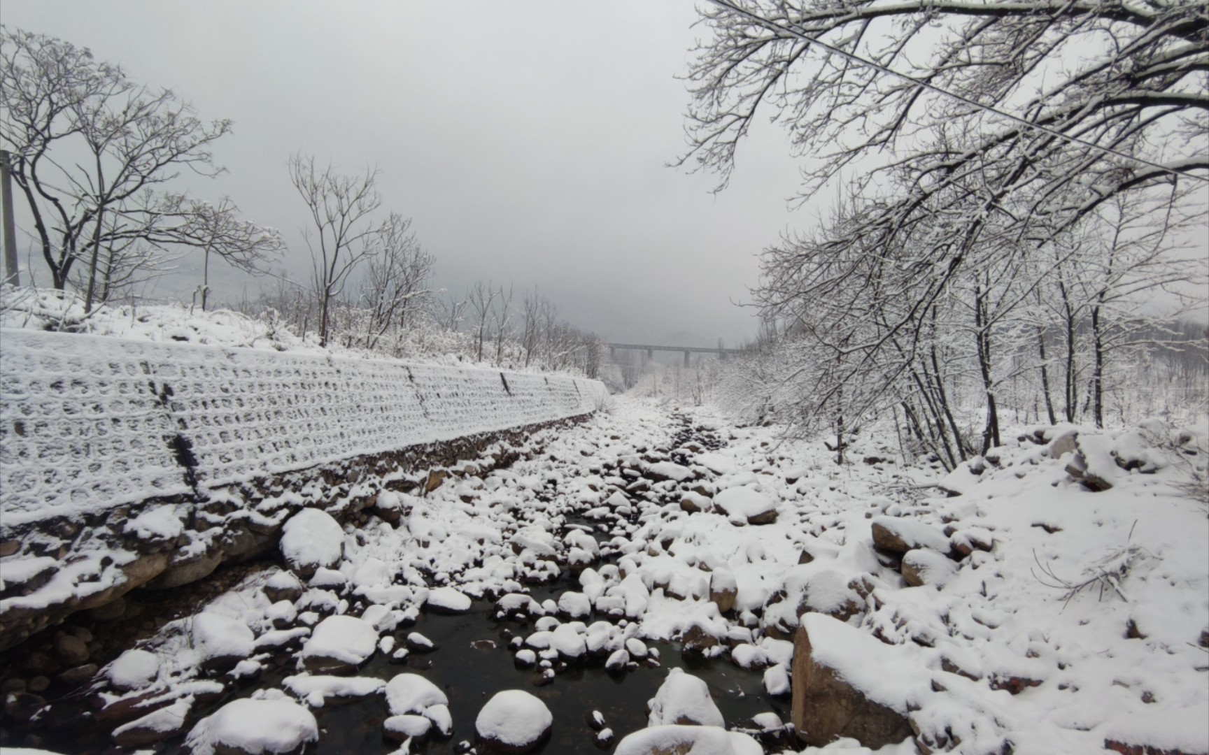 农村雪景实录 附带踩雪声