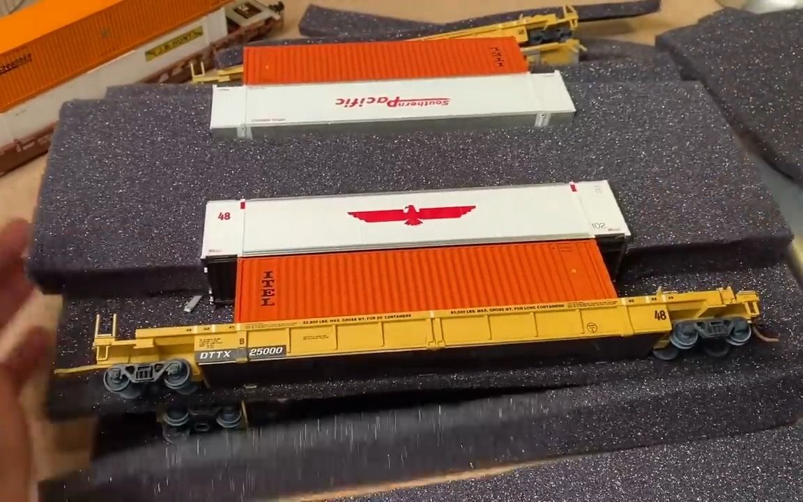 【转】bnsf美国伯灵顿北方圣太菲铁路火车模型开箱!