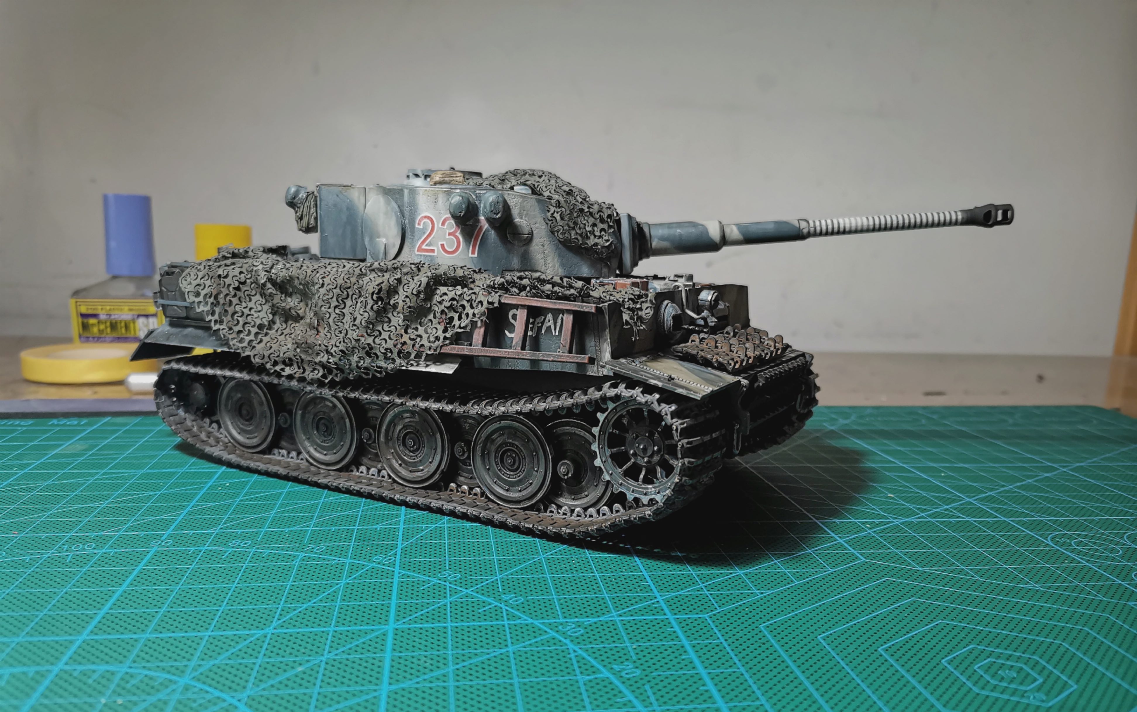 《猛虎末路》我用模型还原了战地5中的虎式坦克-无影羊某-模型-哔哩