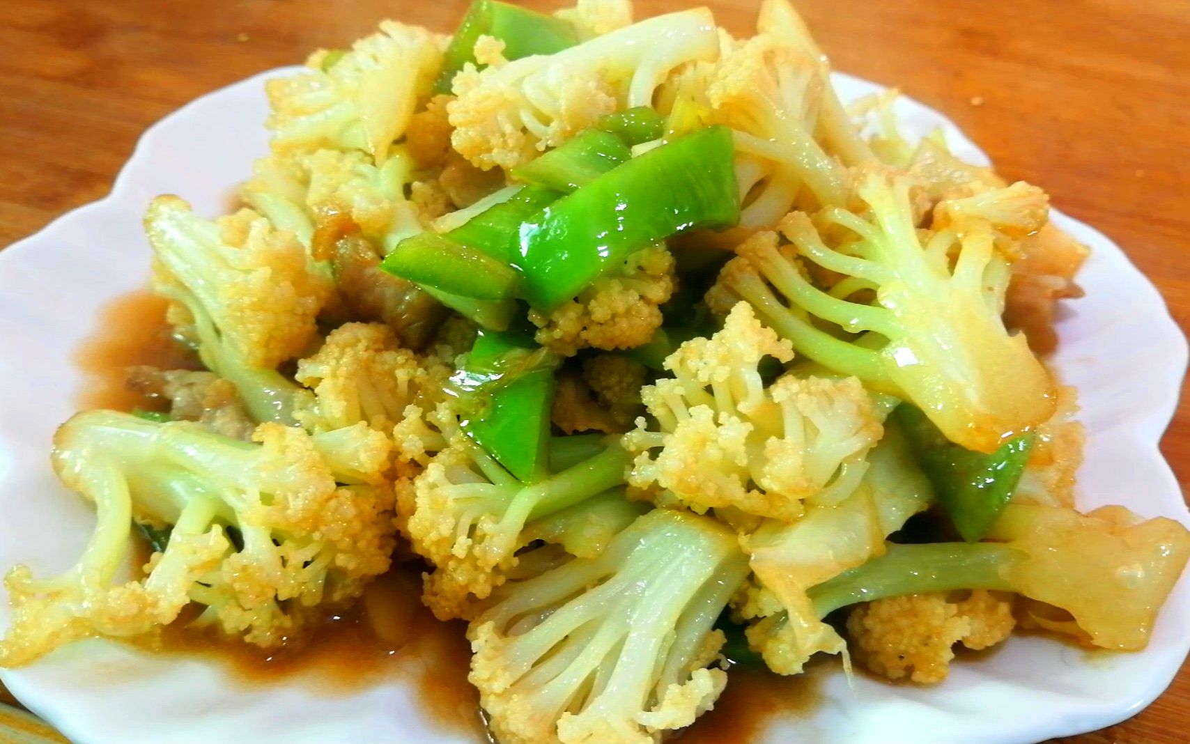 炒花菜好吃有窍门,多加这一步,花菜清脆爽口,上桌全家抢着吃