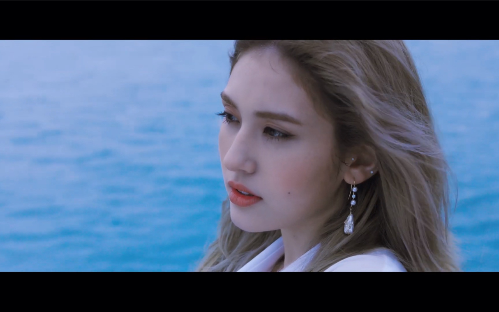 somi回归新曲mv预告再公开