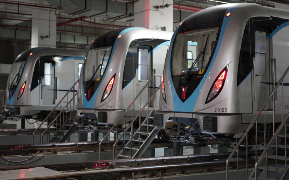 【广州地铁】广州市轨道交通二十一号线b8型电客车21x033-034朱村站1