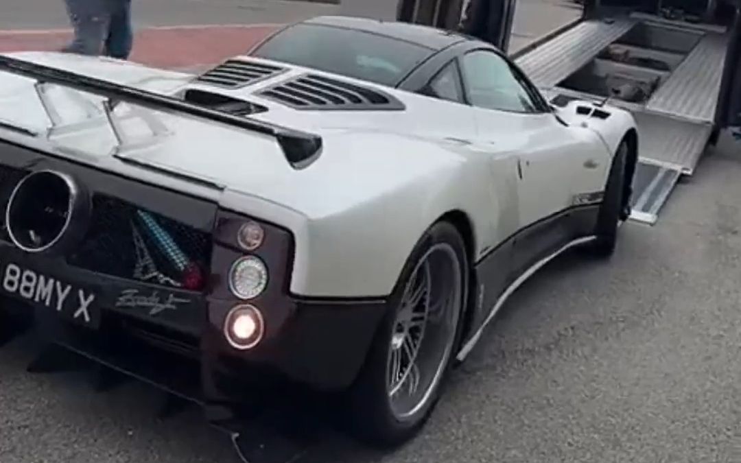 车圈大佬mike带着帕加尼zondaf抵达意大利准备升级760my