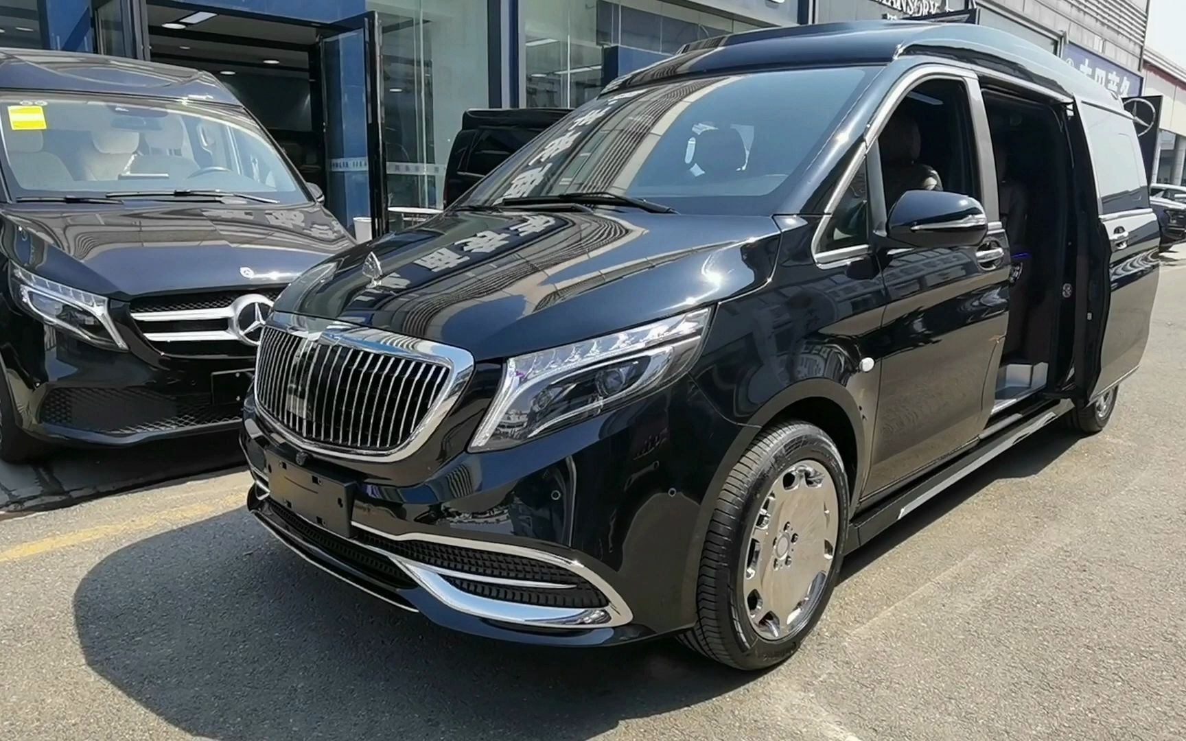 21款奔驰威霆家用高顶七座商务车 这车60多万是否值得购买