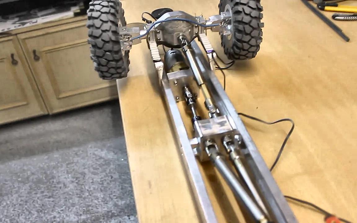 [wnukulaboratory] kraz 255 1_10 rc 卡车轴和万向节由 wnuku