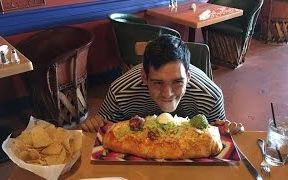 [图]【Darron小哥】再次挑战巨大墨西哥玉米卷饼 El Cachudo Burrito