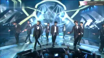 Download Video: 【EXO】 《Thunder》，十只欲欲的皮裤男孩。