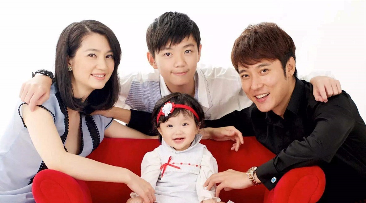 近日,张丹峰带儿子一起参加综艺,第一次一起参加节目!