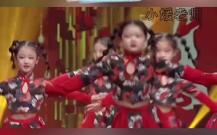 [图]六一儿童节舞蹈_幼师 幼儿园 DJ小花旦 舞蹈 抖音热门.mp4