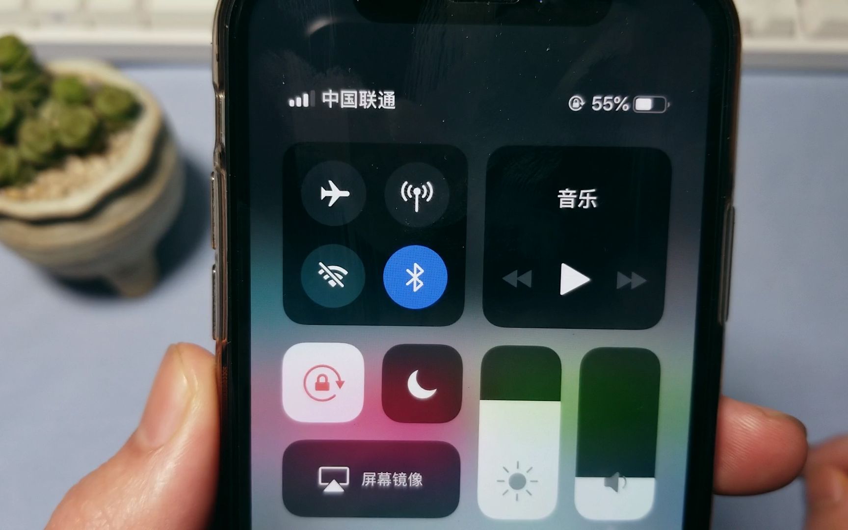 iPhone一键彻底关闭WiFi,比控制中心还方便!哔哩哔哩bilibili