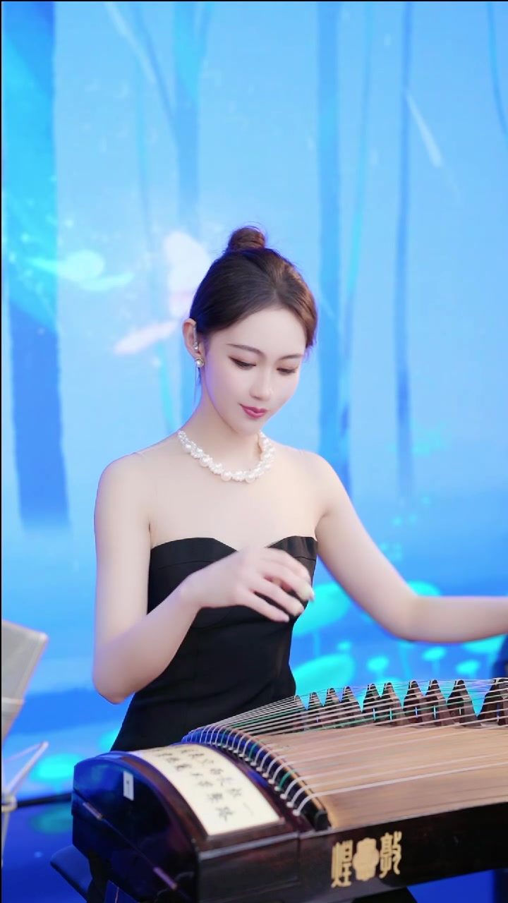 卓舒晨7715vierra正在直播2023-12-02dy-卓舒晨