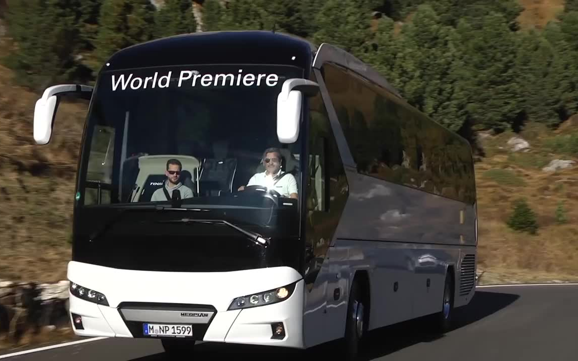 尼奥普兰(Neoplan) Tourliner  像云一样旅行哔哩哔哩bilibili