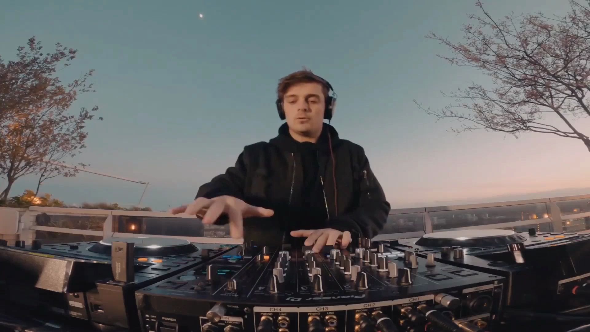 当小马丁打碟现场遇上儿歌