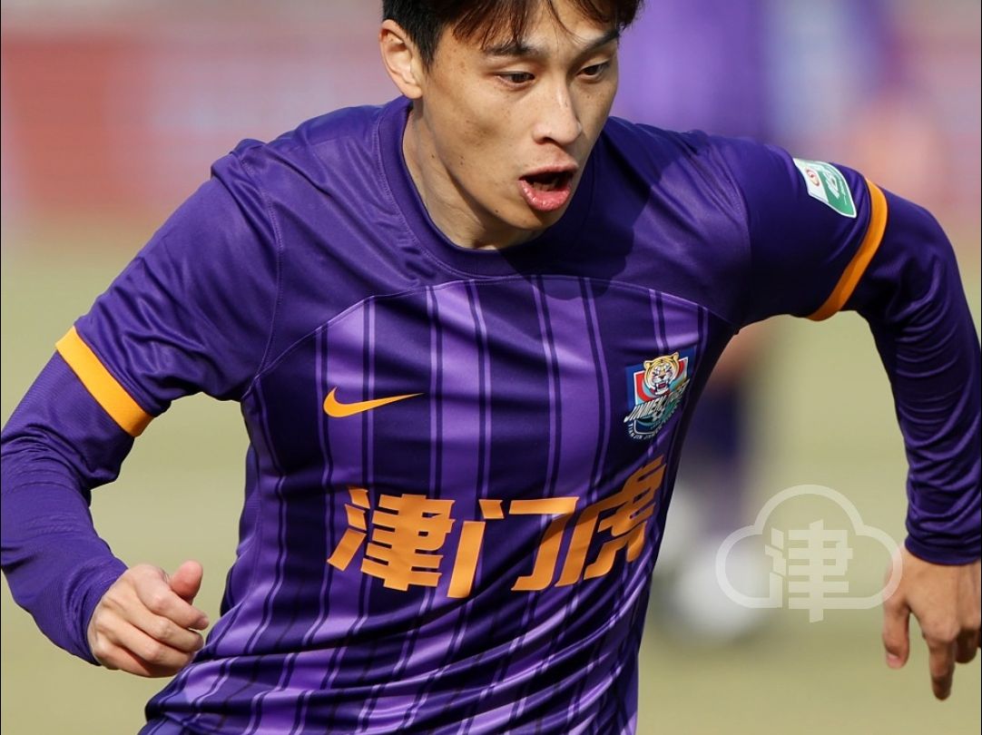 国足公布新名单 津门虎巴顿入选