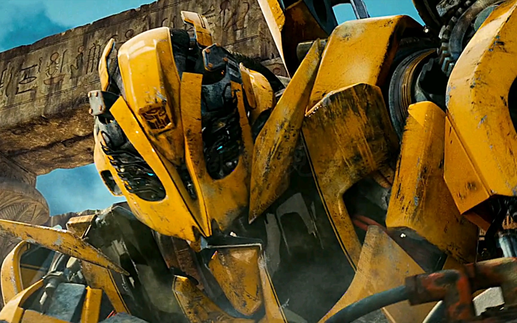 大黄蜂:别惹我,我揍过禁闭狠起来擎天柱都揍,最后一刻表情有点飘啊