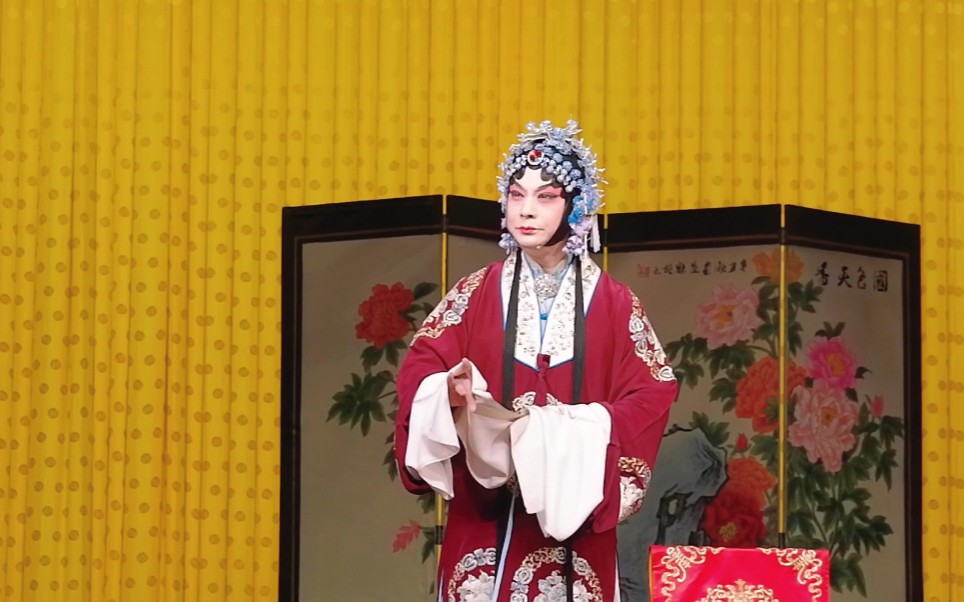 梅派青衣胡文阁老师2022年4月2日穆桂英挂帅选段小儿女探军情