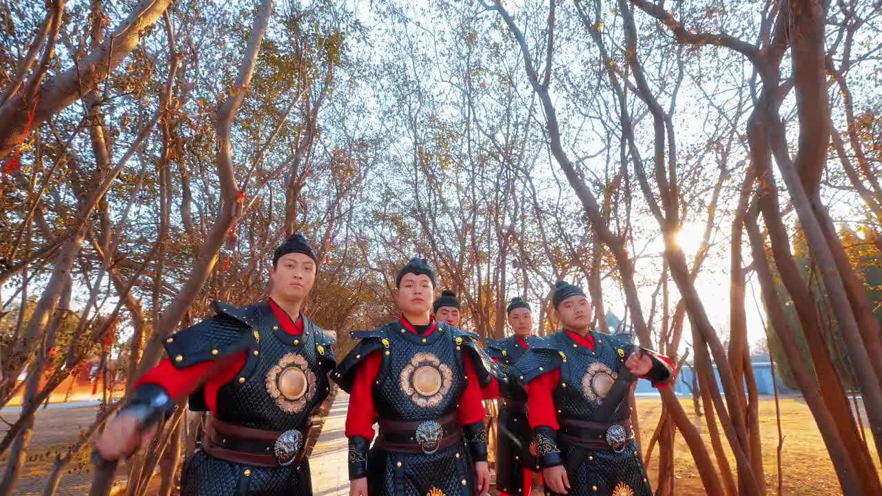 羑里城喊你挑战八卦阵.