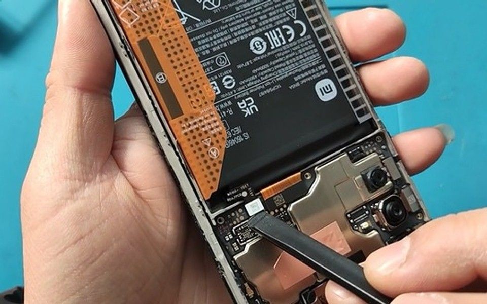 拆解小米红米Redmi Note11 4G更换带框屏幕总成电池后盖中框哔哩哔哩bilibili