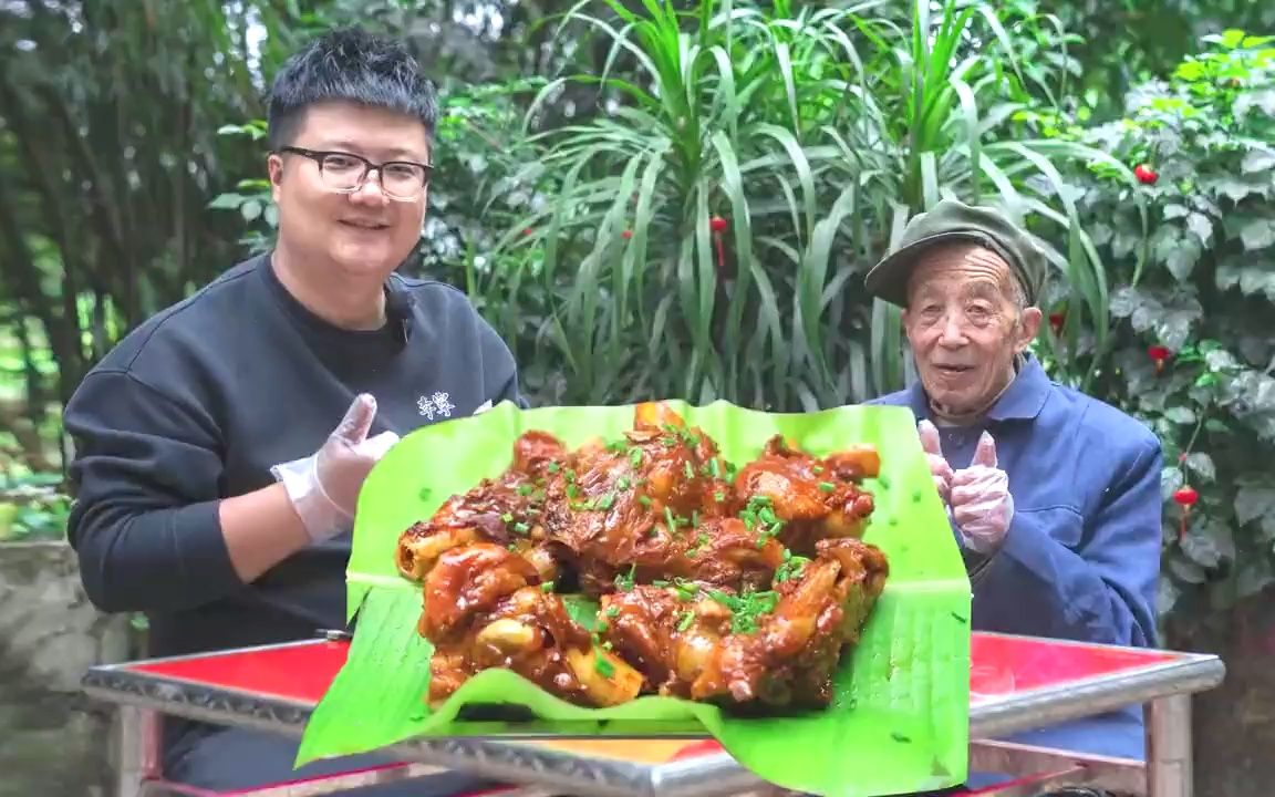 买了3根筒子骨,阿米做"酱大骨"给阿公解解馋