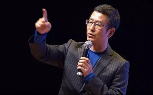 白岩松大家好我是你们的白老师今天正式入驻哔哩哔哩啦