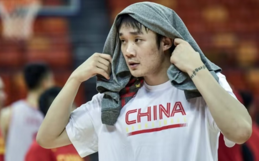 睢冉谈丁彦雨航:当年试训打爆丁威迪!独行侠愿给正式合同!