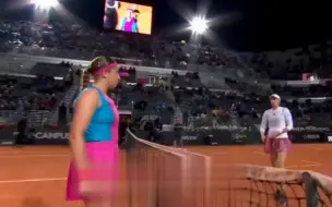 下载视频: 【奥胖真性情/很静姐】疑似脖姨骂莱巴 'F**king B*tch'... Rome Open SemiFinal 2023 Drama