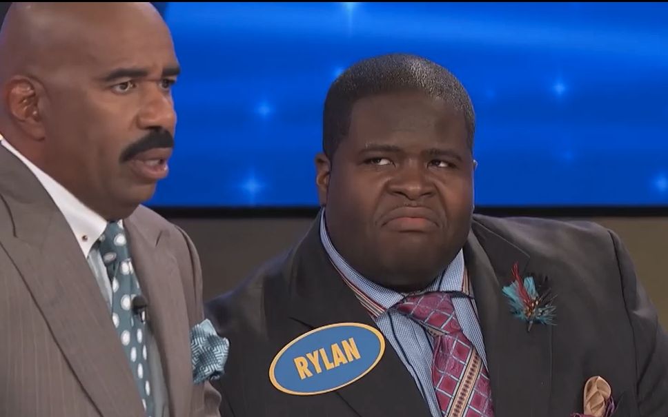 [图]家庭问答：黑人发现尸体后的本能反应是... Family Feud | 史蒂夫哈维 Steve Harvey