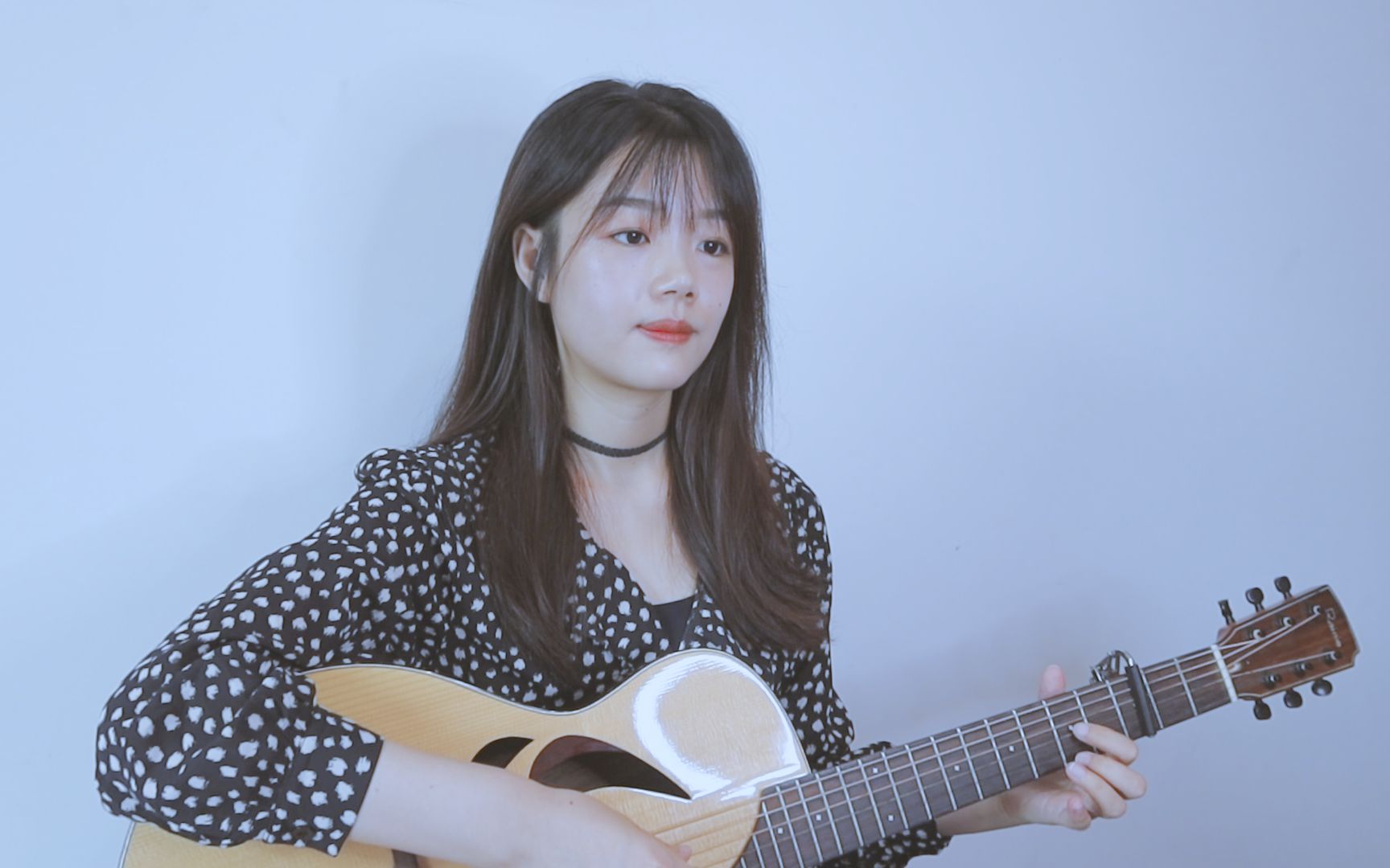 甜蜜治愈我想说我会爱你多一点点爱一点莫艳琳吉他弹唱演示白熊音乐