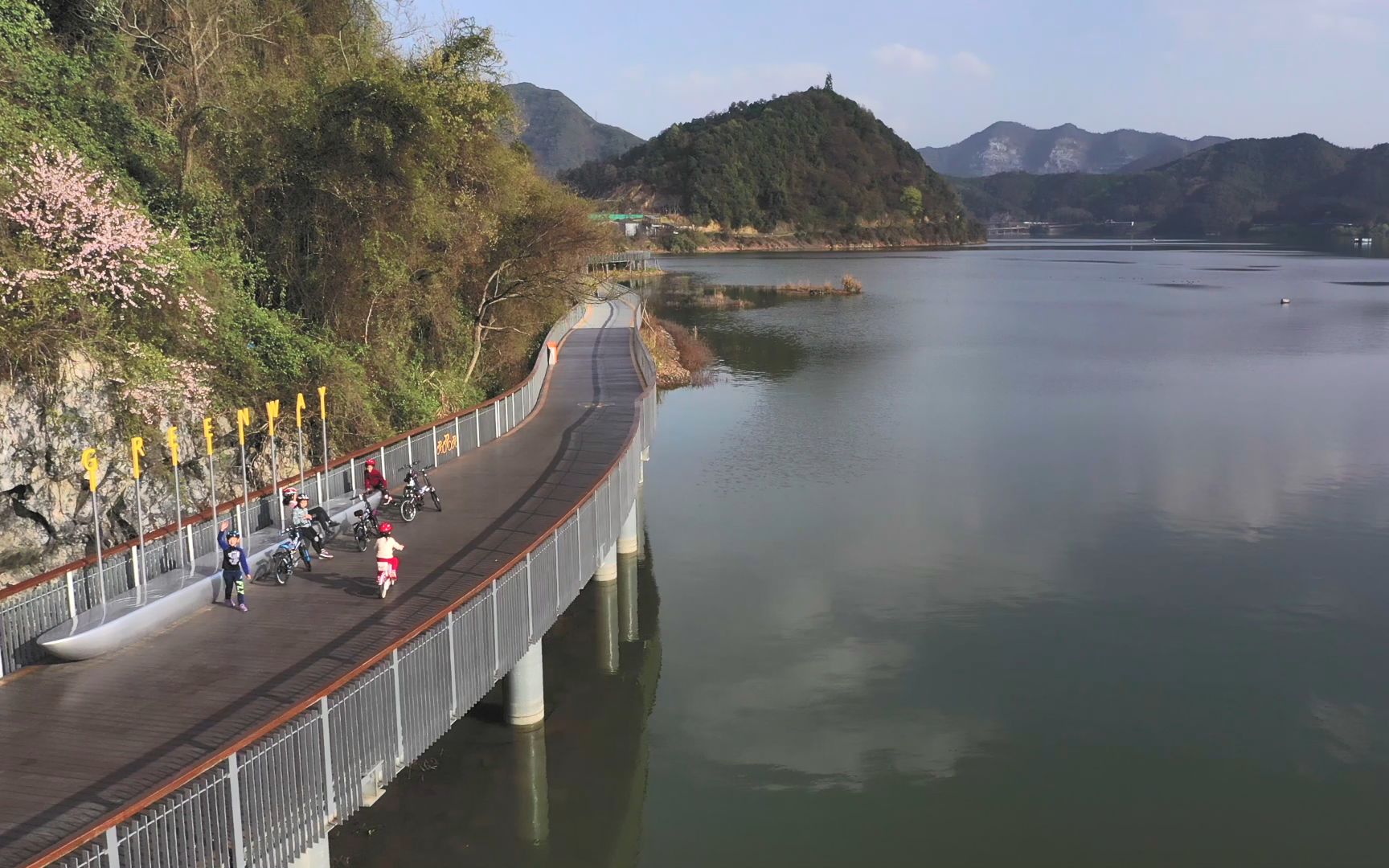 距離杭州城西20分鐘車程的青山湖環湖綠道,每一個不下雨的週末都值得