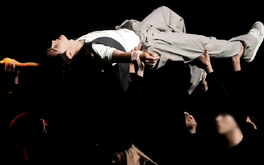 王一博惊叹号舞团 廿最新舞台直拍(cr:一骑绝尘)