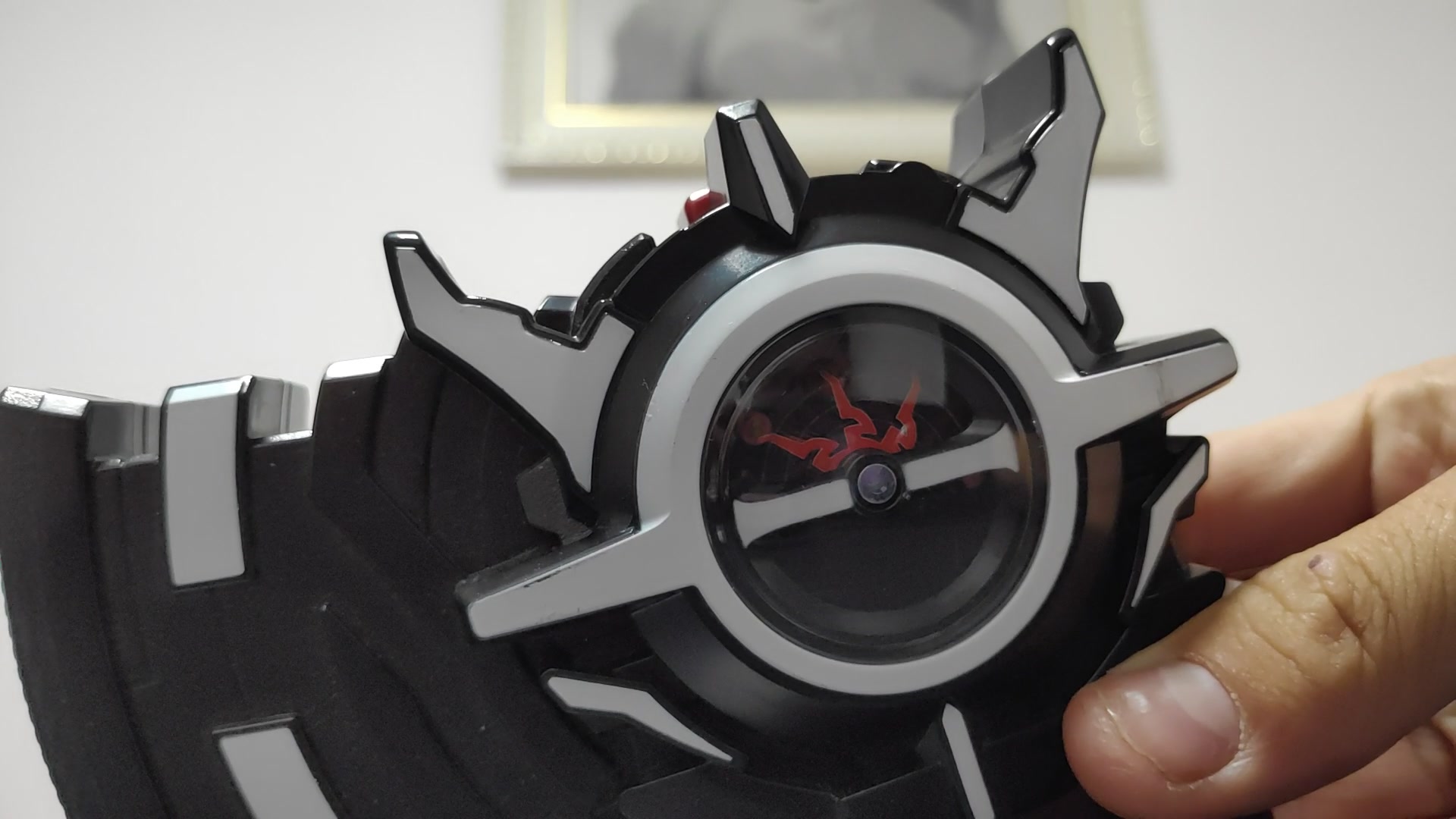 黑洞扳机修好了假面骑士evol